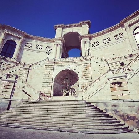 Apartment Vsg25 Nel Centro Di Cagliari Dış mekan fotoğraf