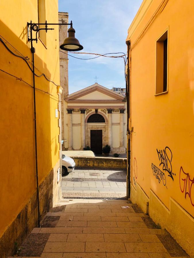 Apartment Vsg25 Nel Centro Di Cagliari Dış mekan fotoğraf